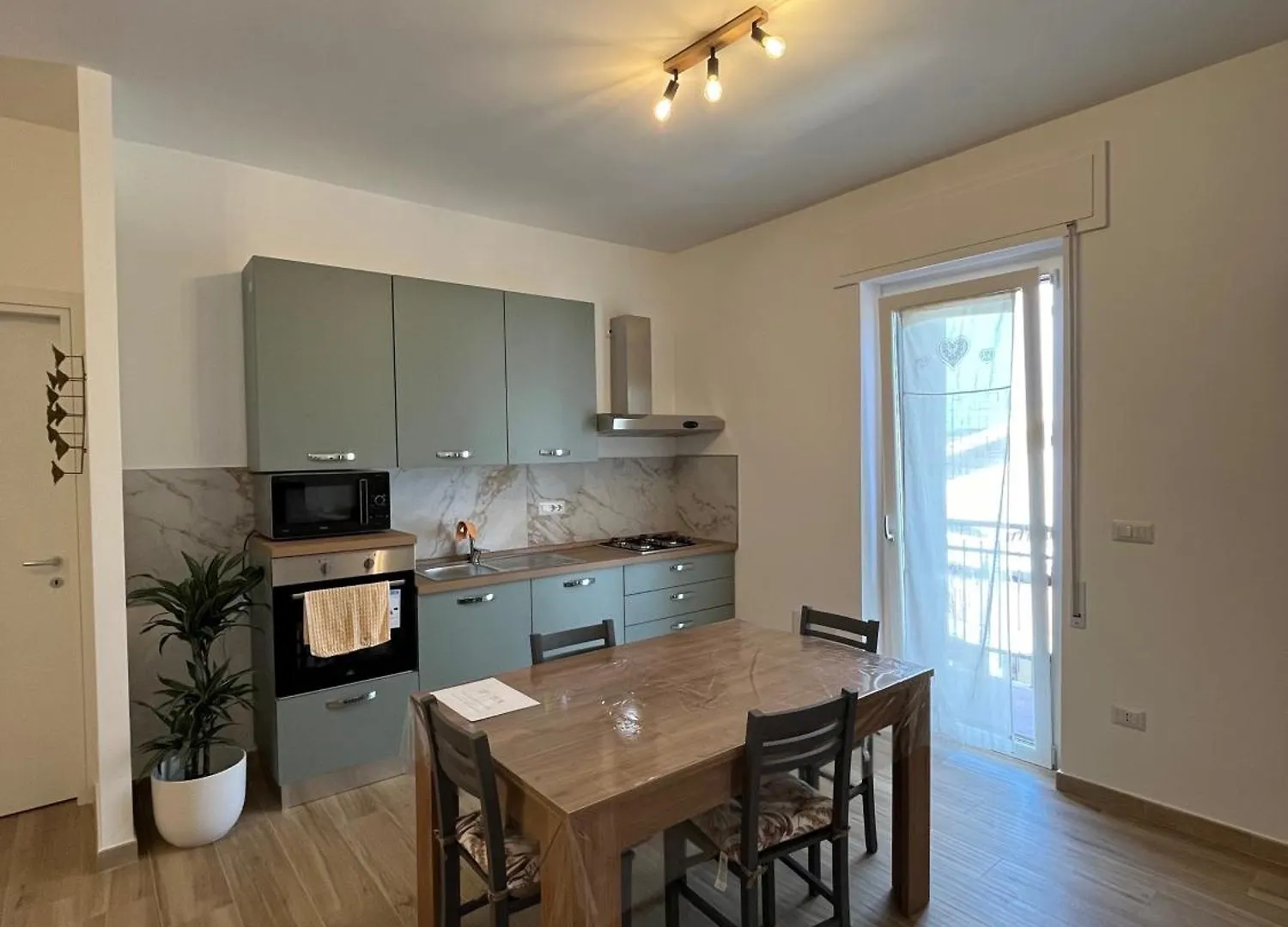 The Crown Rooms Alghero Pensionat