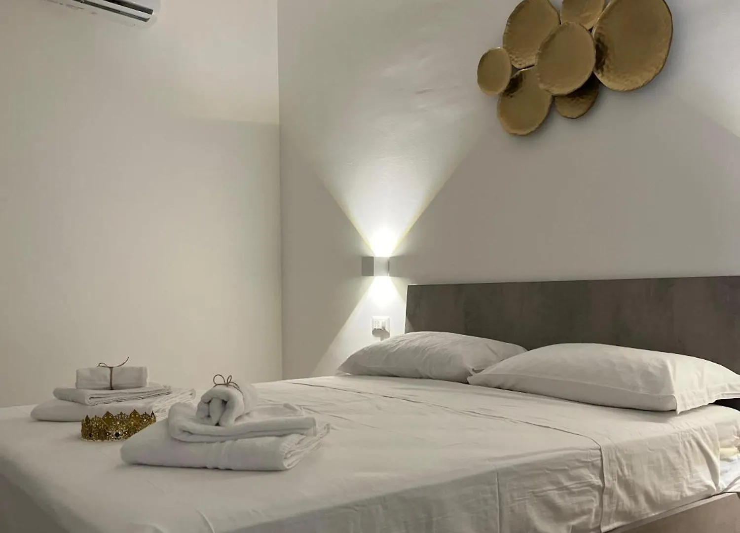 The Crown Rooms Alghero